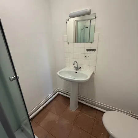 - Apartamento